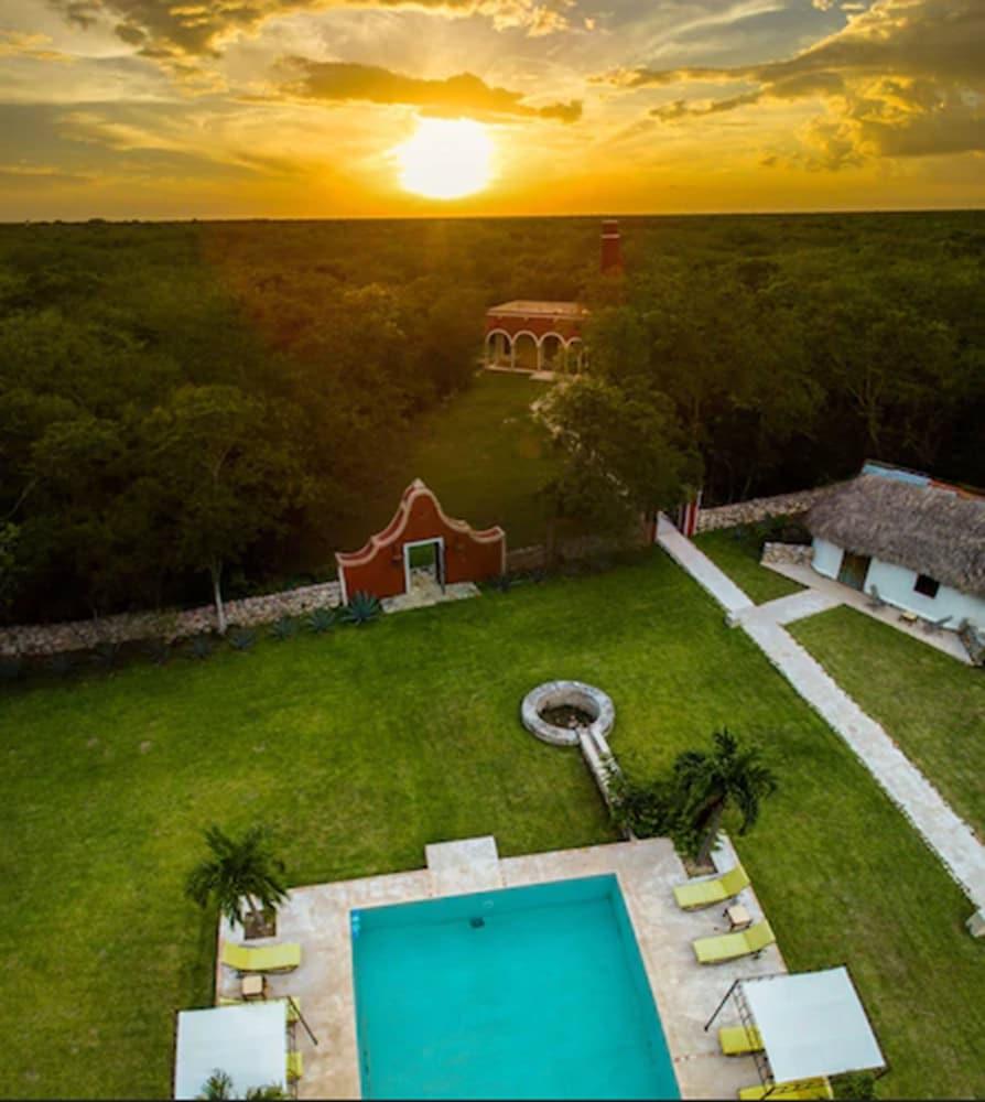 Hotel Hacienda Ticum Tixkokob Bagian luar foto
